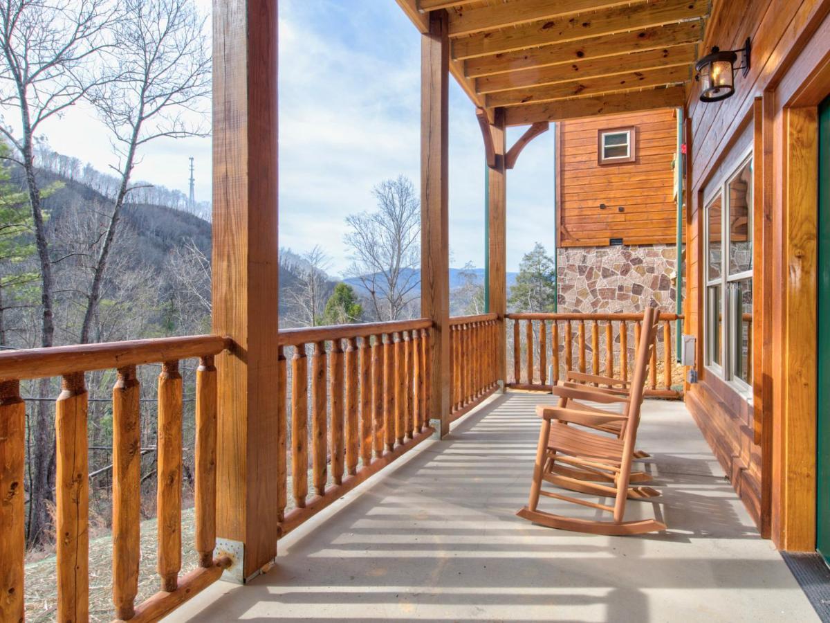 Gatlinburg Escape Villa Exterior photo